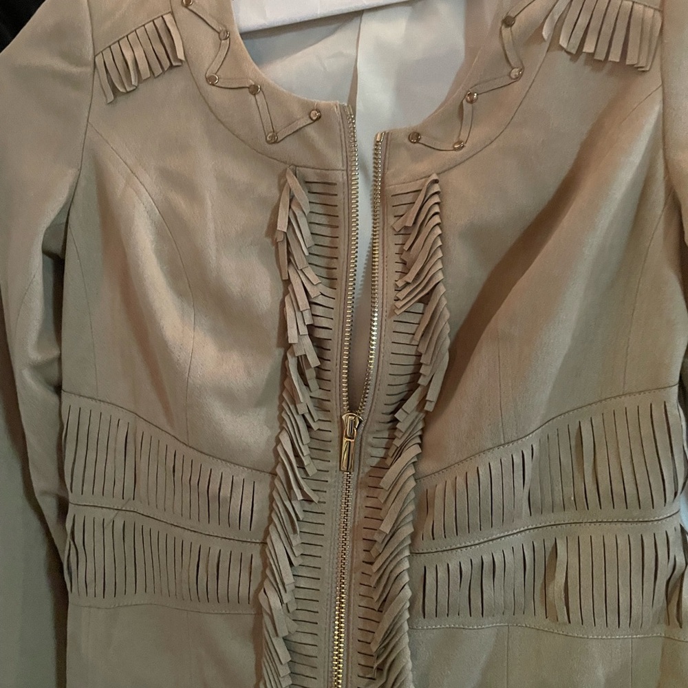 Cache Cream suede Jacket with Fringe Details